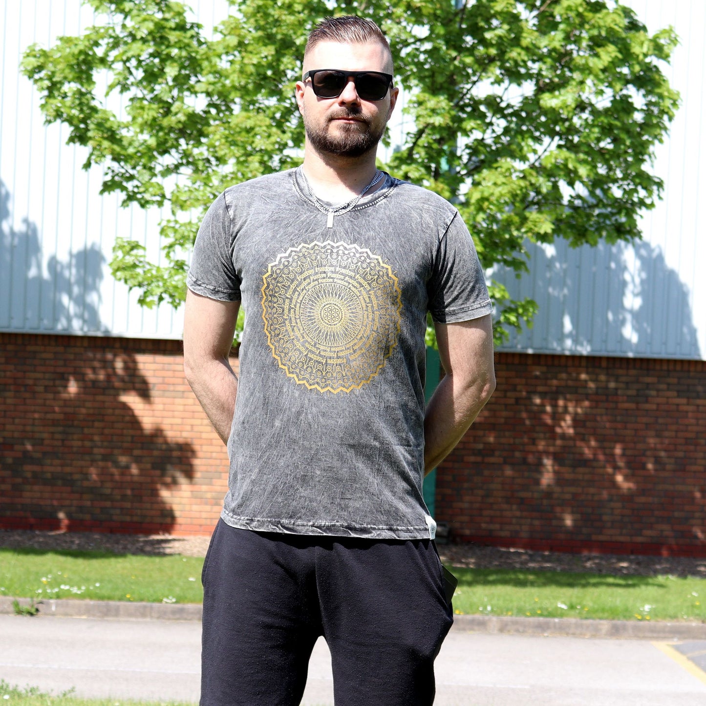 T-Shirt (S) Stone Washed - Mandala - Dunkelgrau