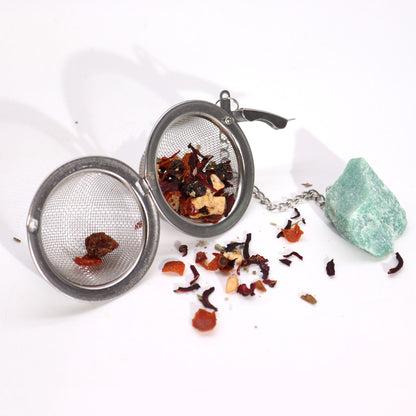 Teesieb mit Amethyst-Cluster