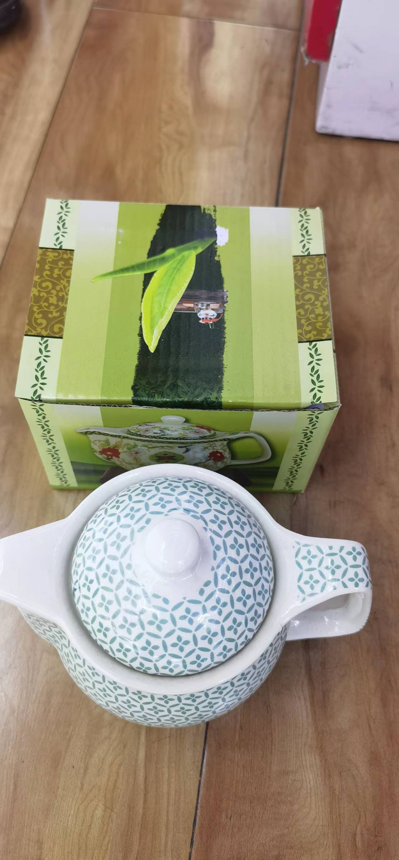 Kleine Teekanne mit Metallsieb - Grünes Mosaik (350ml)