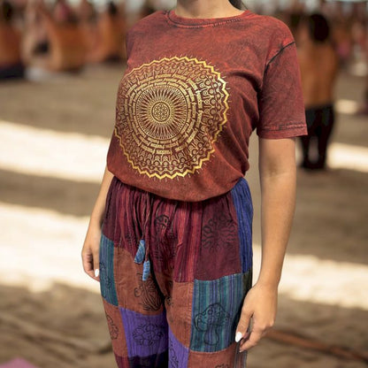 T-Shirt (XL) Stone Washed - Mandala - Maroon