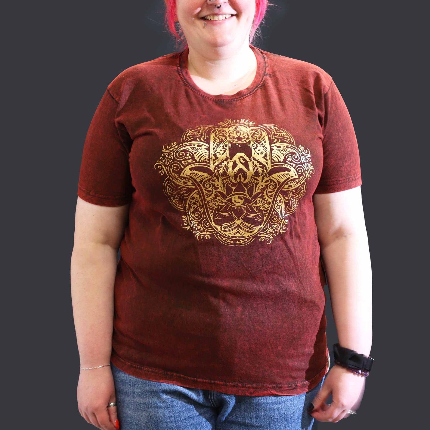 T-Shirt (XL) Stone Washed - Hamsa - Maroon